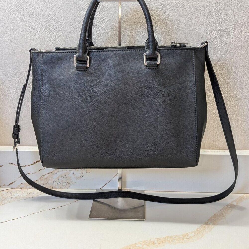 Michael Kors Women Black Leather Handbag - Picture 6 of 7